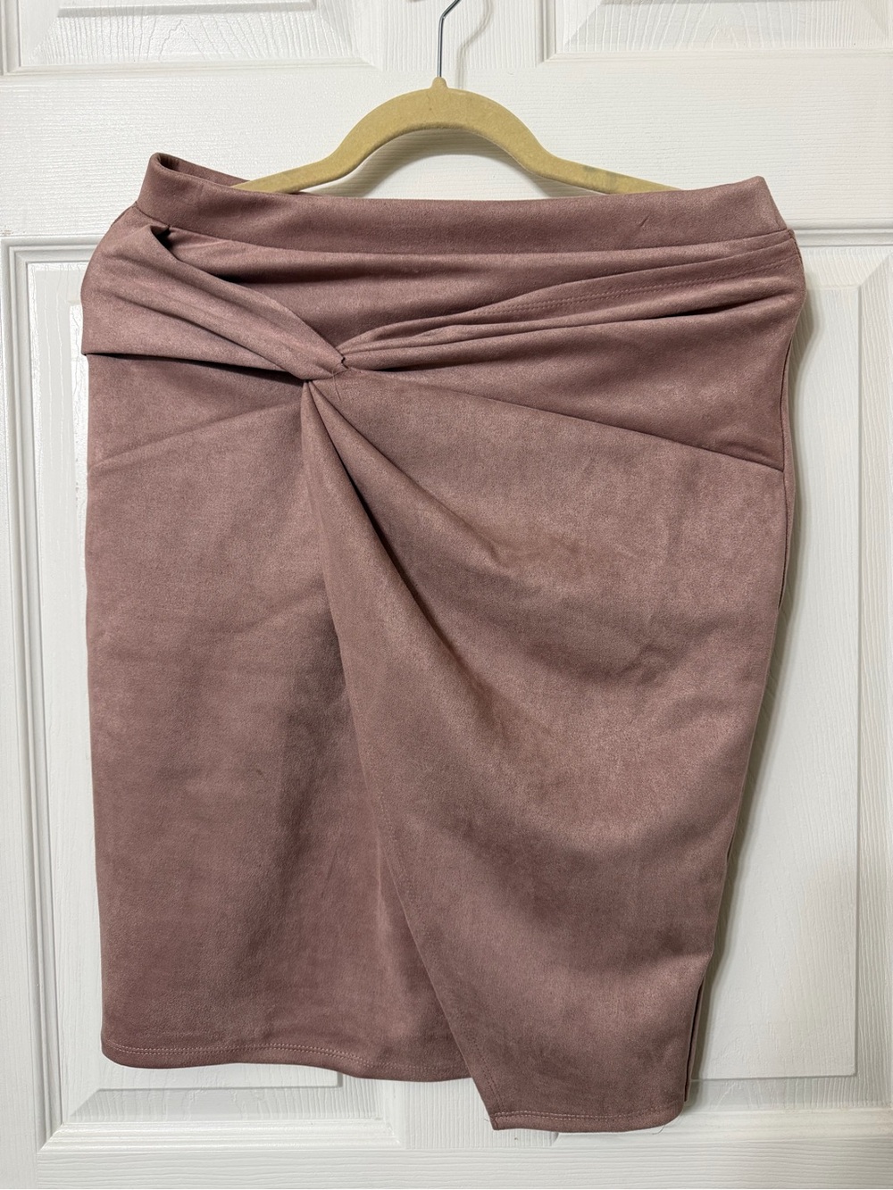 iris Mauve Twist-Front Pencil Skirt